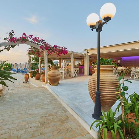 Golden Bay Hotel Apartments マリア エクステリア 写真