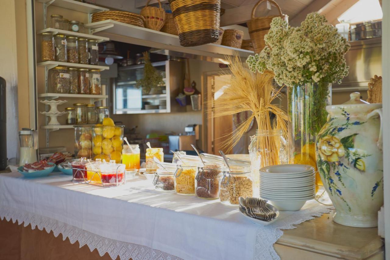 Golden Bay Hotel Apartments マリア エクステリア 写真