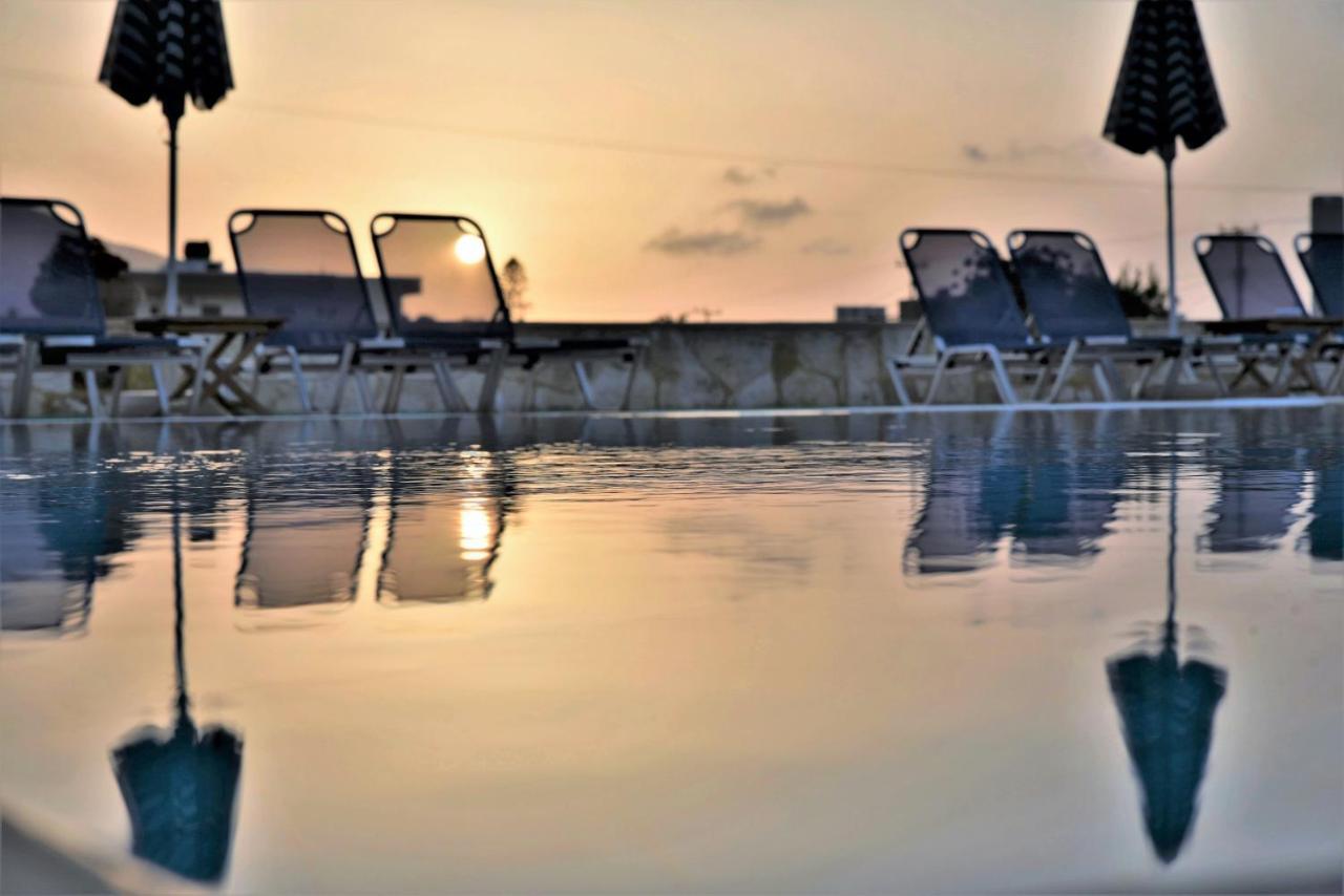 Golden Bay Hotel Apartments マリア エクステリア 写真