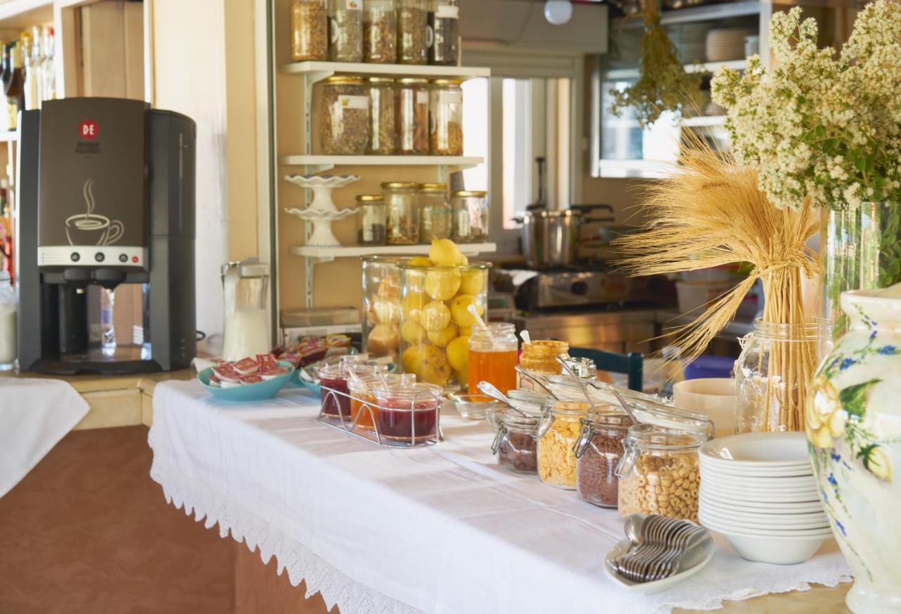 Golden Bay Hotel Apartments マリア エクステリア 写真