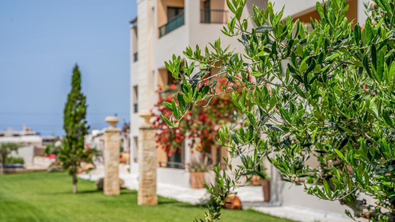 Golden Bay Hotel Apartments マリア エクステリア 写真