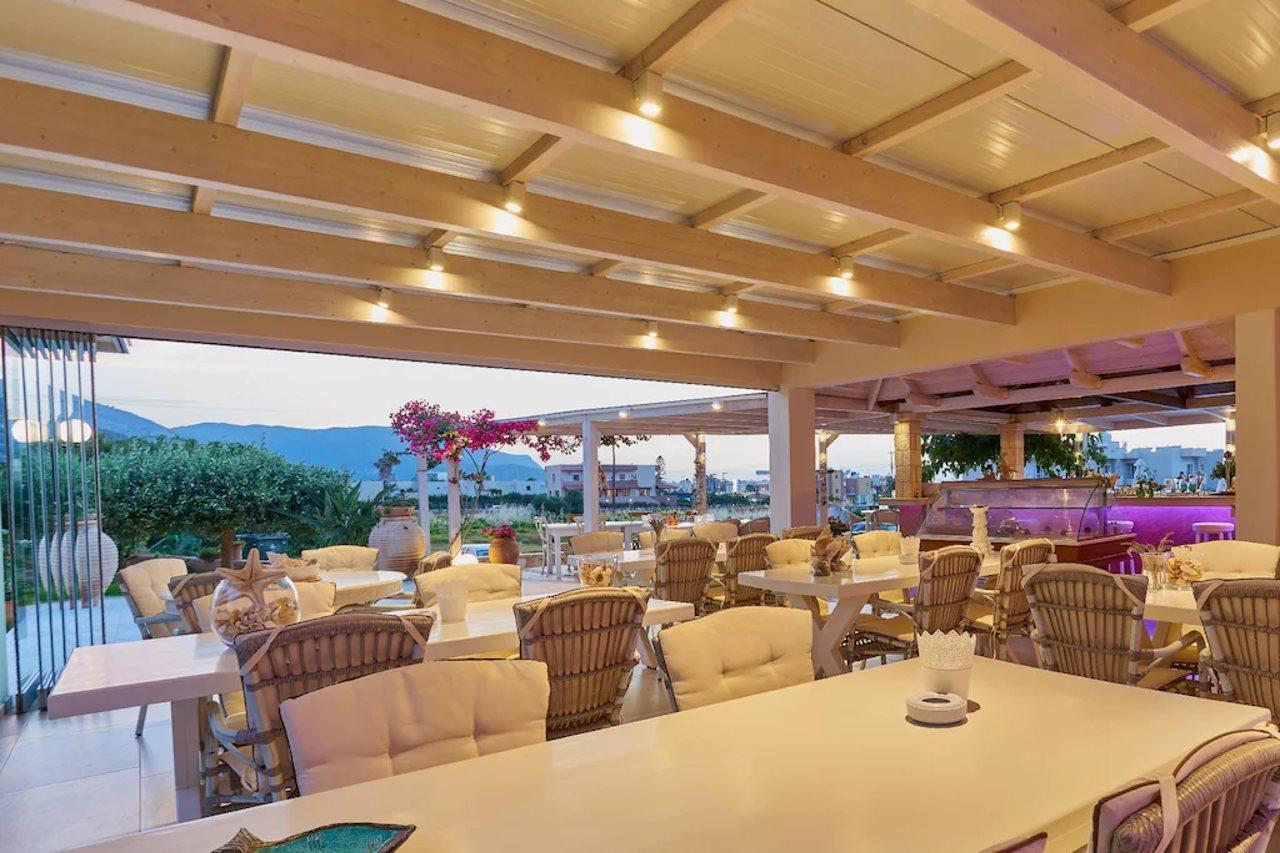 Golden Bay Hotel Apartments マリア エクステリア 写真