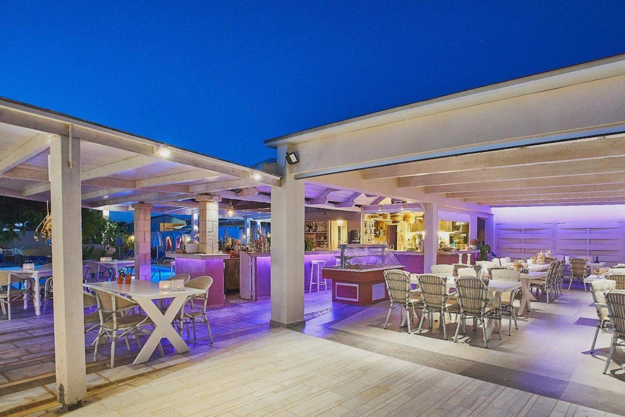 Golden Bay Hotel Apartments マリア エクステリア 写真