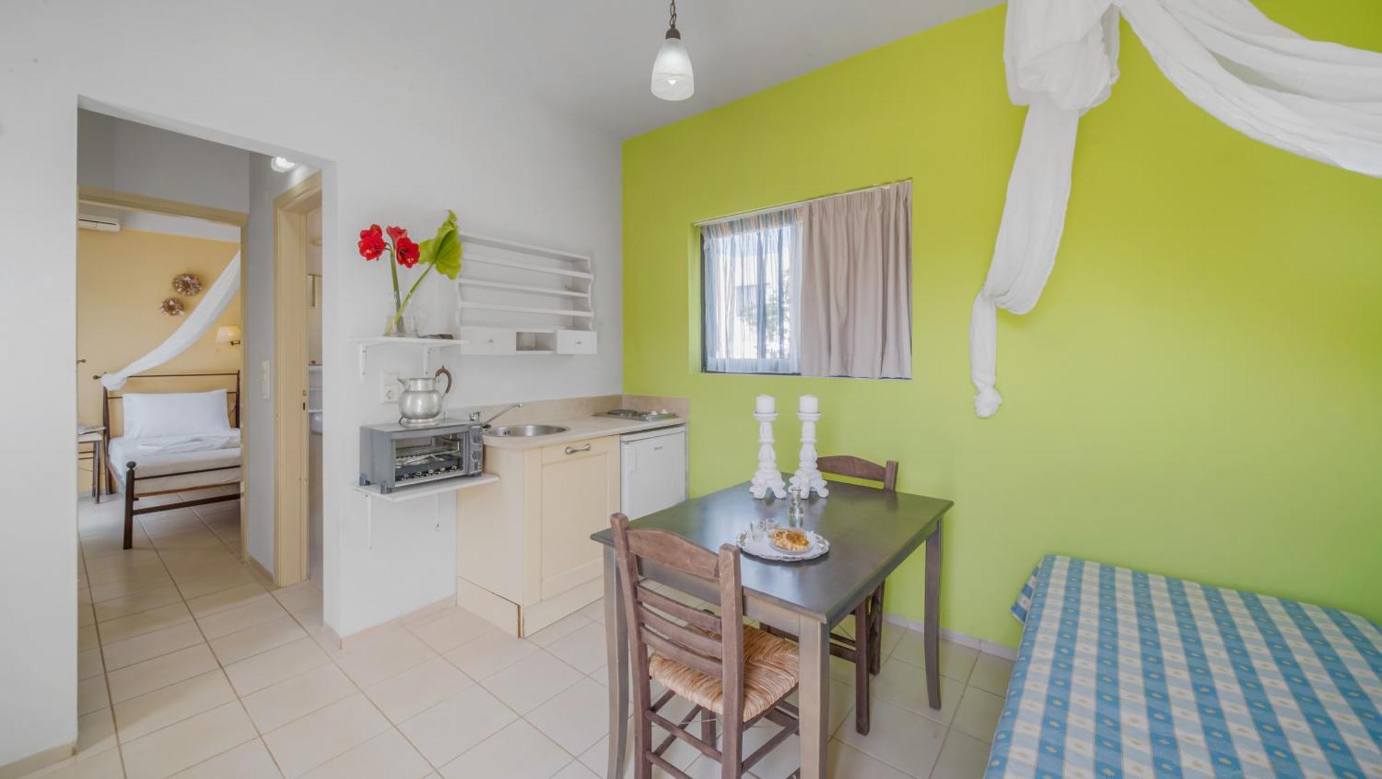 Golden Bay Hotel Apartments マリア 部屋 写真