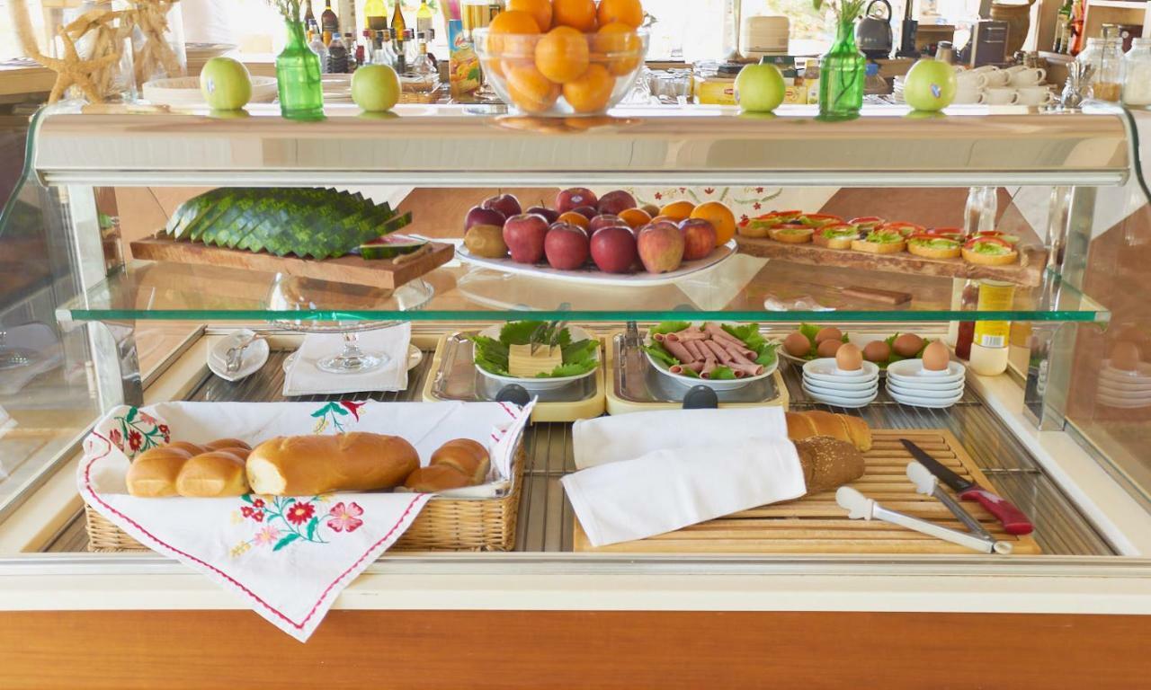 Golden Bay Hotel Apartments マリア エクステリア 写真